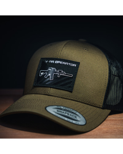 Kšiltovka typu trucker v multicamu, vojenského stylu. merch V-AR.