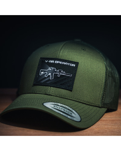 Kšiltovka typu trucker v multicamu, vojenského stylu. merch V-AR.