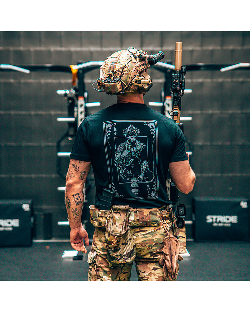 Tričko EARN YOUR STRIPES – DTS COLLAB od firmy The trace